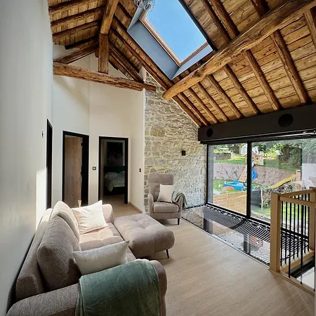 別荘 La Chouette Érezée